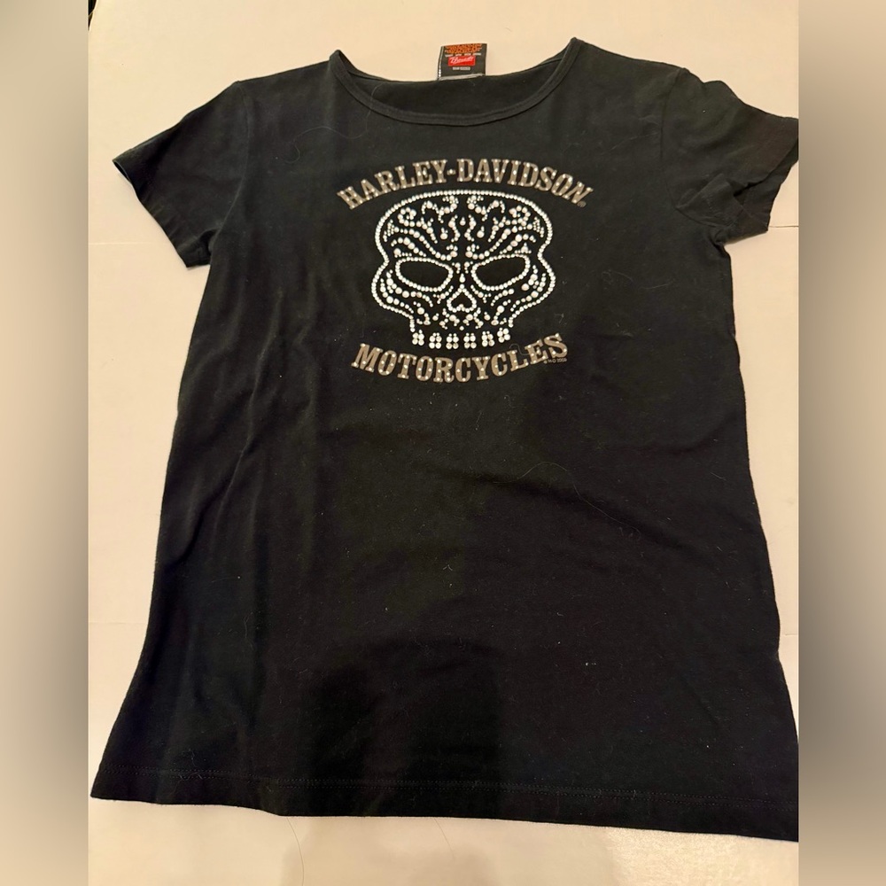 Harley Davidson size S silver studded skull tee shirt.